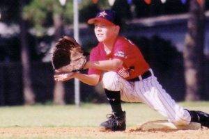 catch baseball with two hands